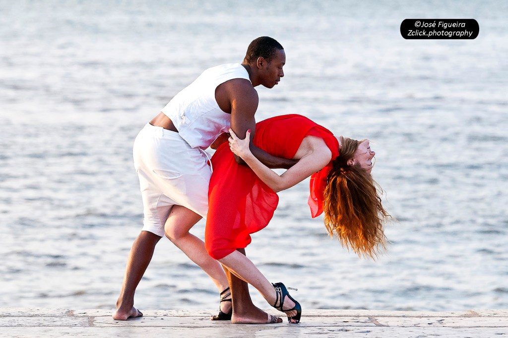 “Os Dançarinos da Madrugada – The Dancers of the&nbsp;Dawn”