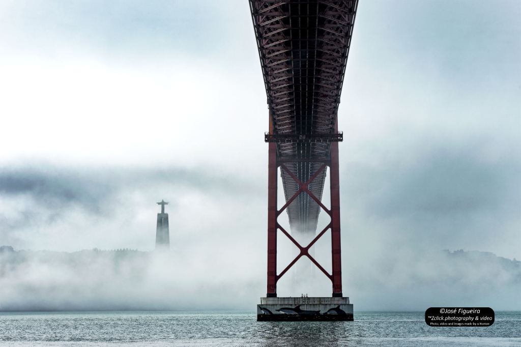 O divino revela-se de braços abertos – The divine reveals itself with open&nbsp;arms